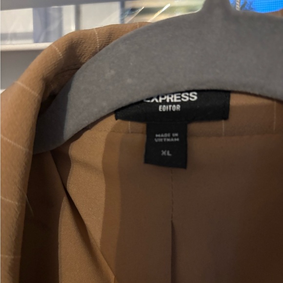 Express Brown Pinstripe ladies Blazer - Picture 2 of 8